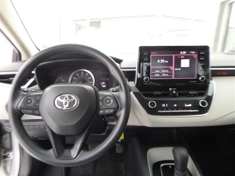 Used 2021 Toyota Corolla LE image 10