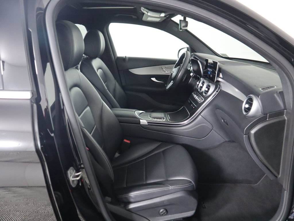 Used 2021 Mercedes-Benz GLC 300 4MATIC Coupe image 20