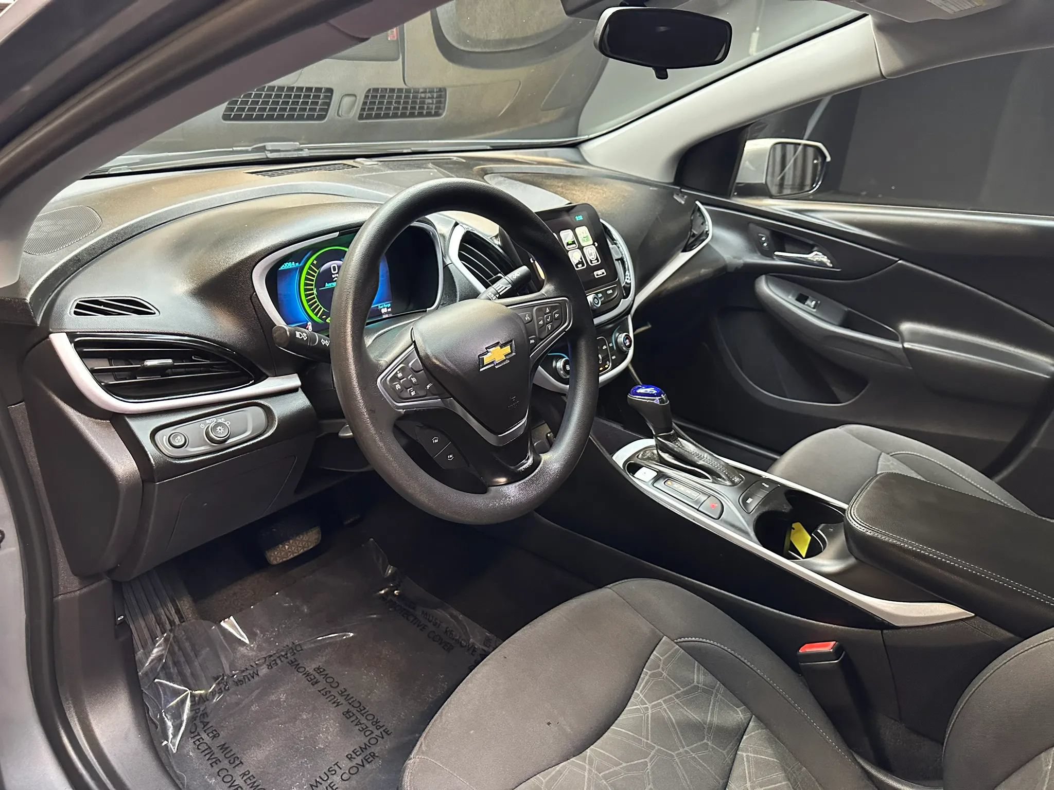 Used 2018 Chevrolet Volt LT FWD image 11