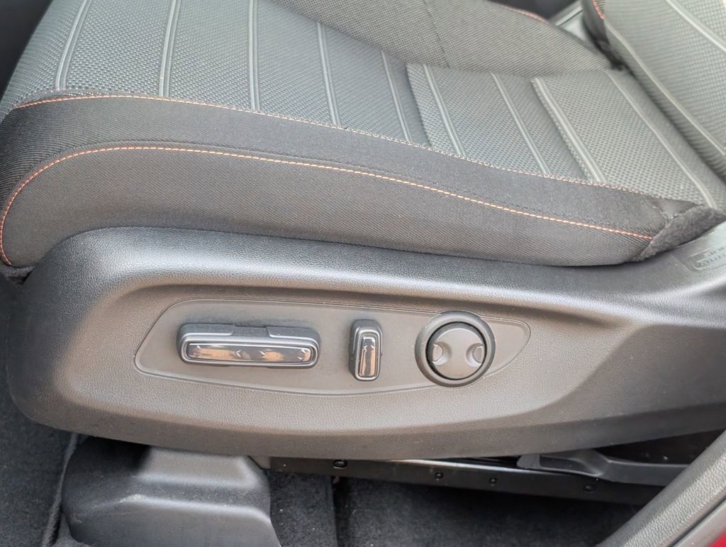 Used 2025 Honda CR-V Sport image 11