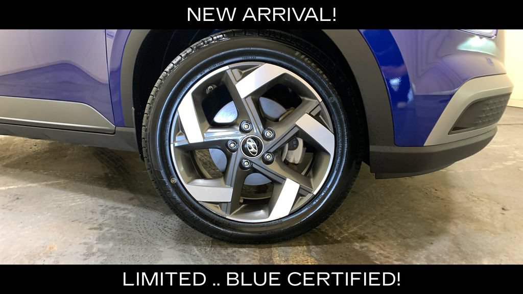 Used 2024 Hyundai Venue Limited FWD image 9
