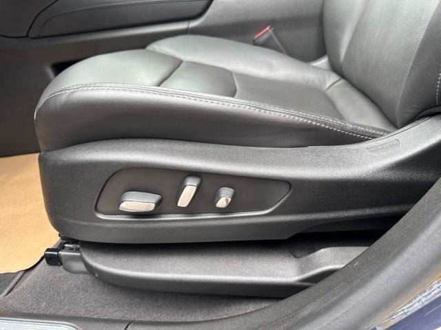Used 2025 Cadillac XT5 Premium Luxury AWD/4WD image 10