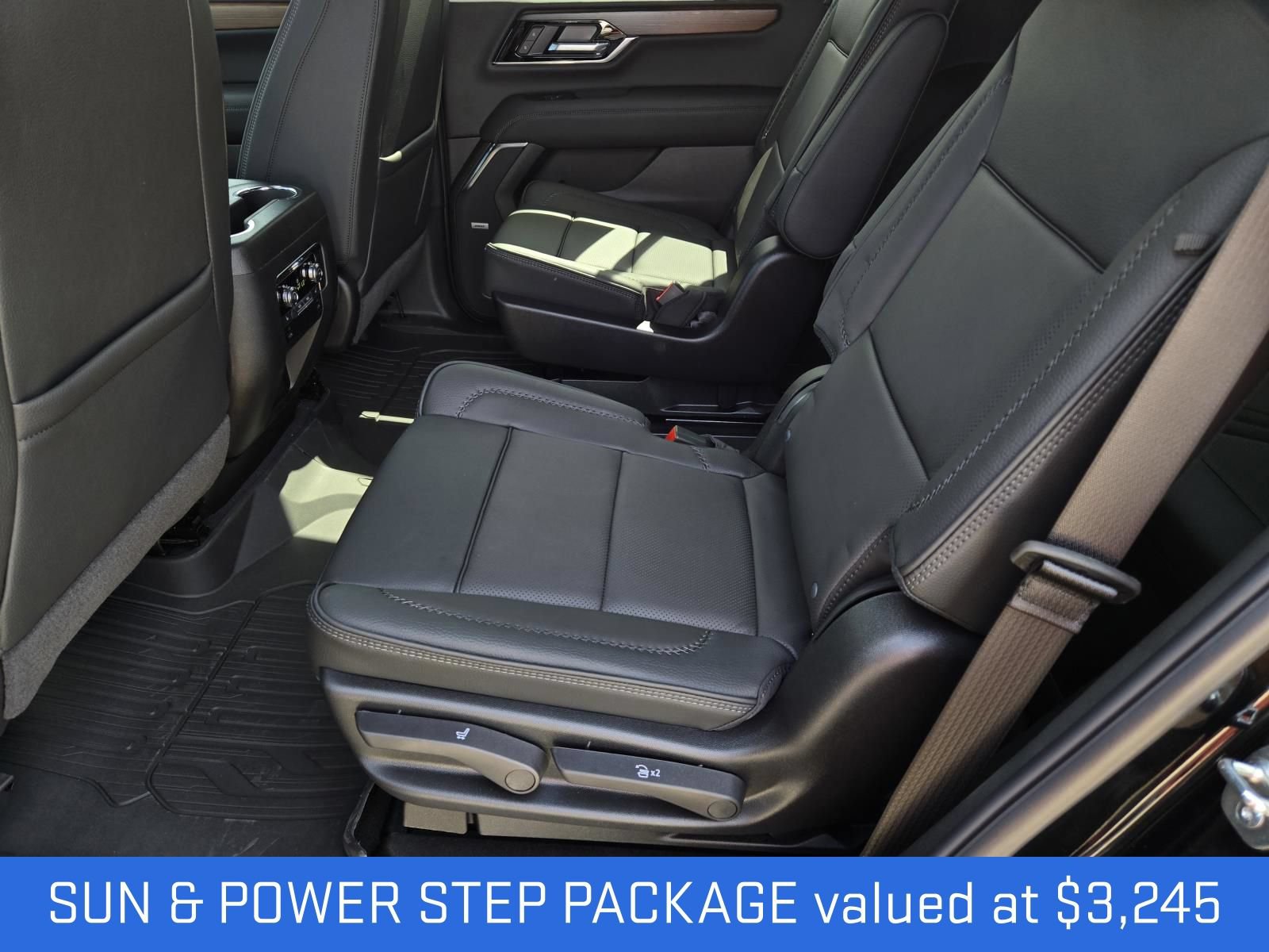 New 2026 GMC Yukon Denali w/ Sun & Power Step Package AWD/4WD image 4
