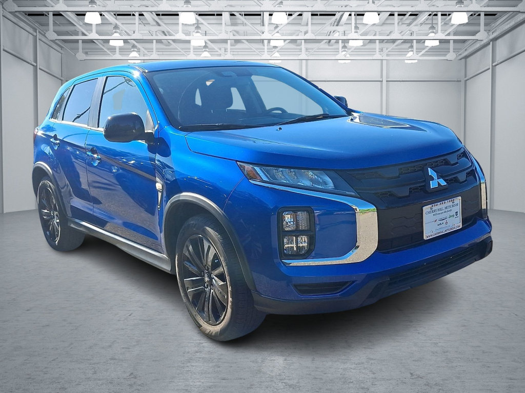 Used 2025 Mitsubishi Outlander Sport LE AWD/4WD image 3