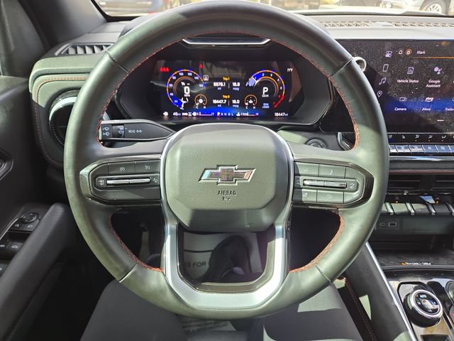 Used 2025 Chevrolet Colorado Z71 w/ Z71 Convenience Package 2 AWD/4WD image 17