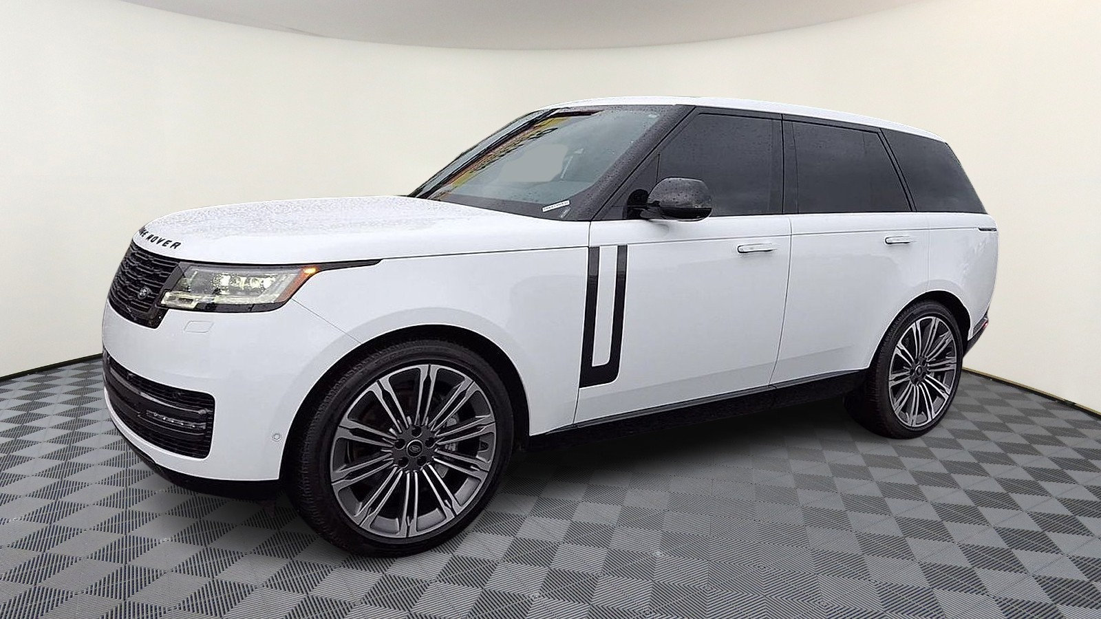 Certified 2025 Land Rover Range Rover SE AWD/4WD image 4