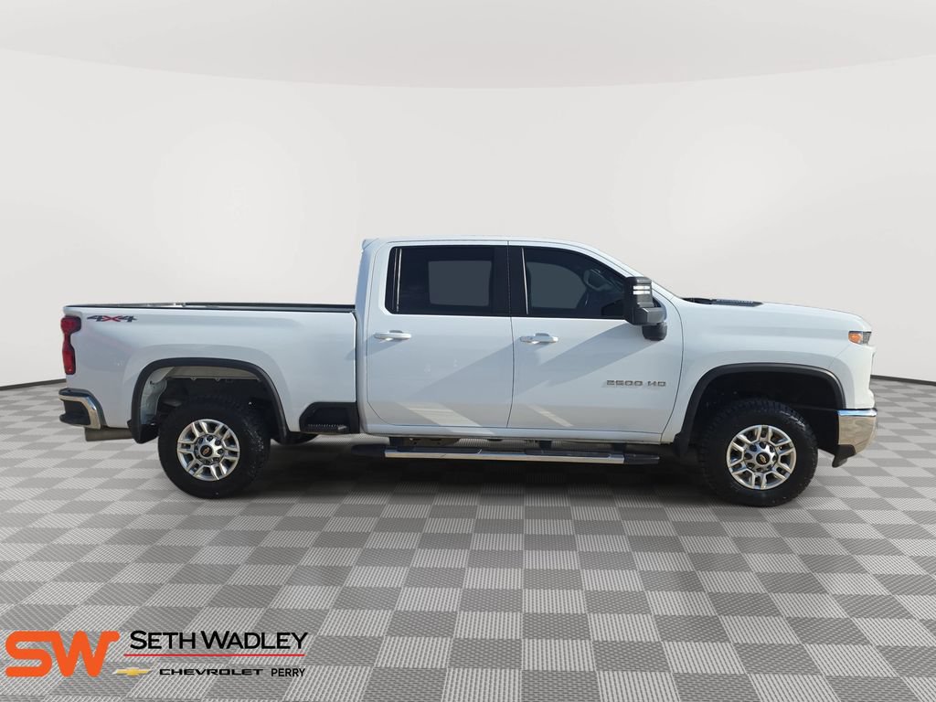 Used 2025 Chevrolet Silverado 2500 LT w/ Convenience Package AWD/4WD image 8