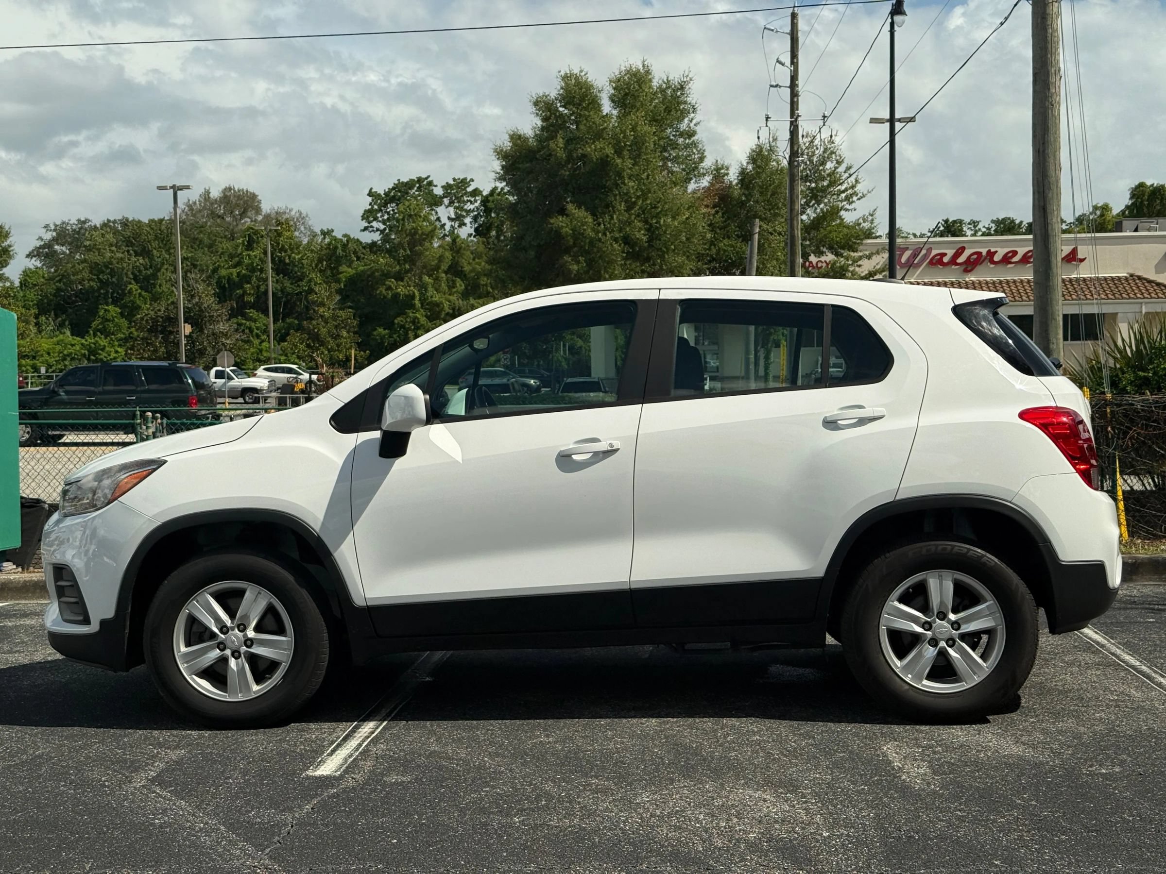Used 2017 Chevrolet Trax LS AWD/4WD image 7