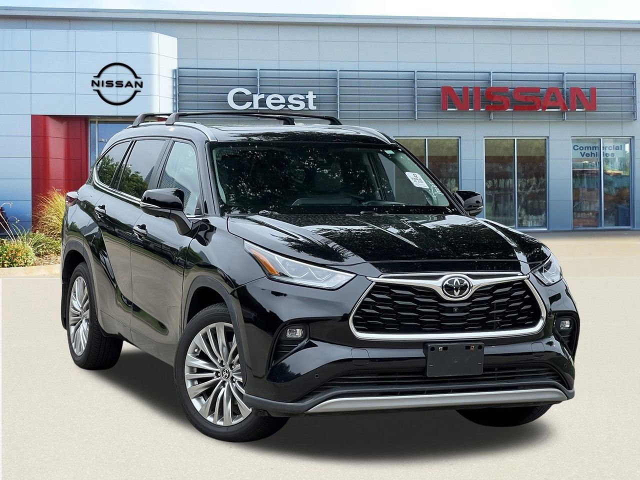 Used 2024 Toyota Highlander Platinum AWD/4WD image 1