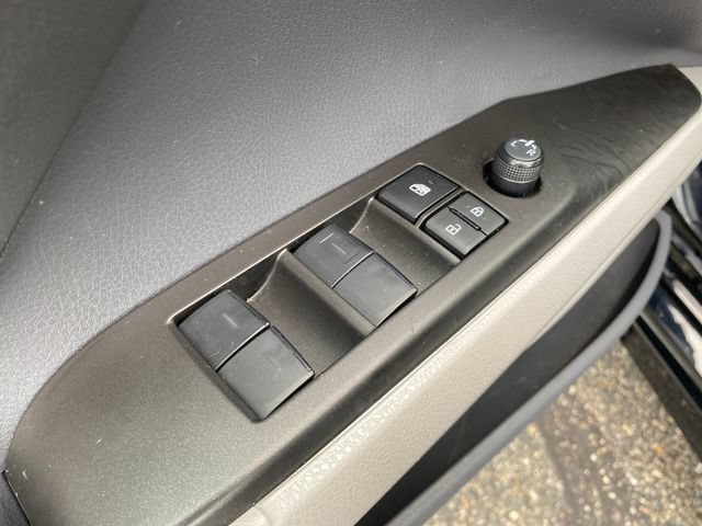 Used 2023 Toyota Camry SE AWD/4WD image 16