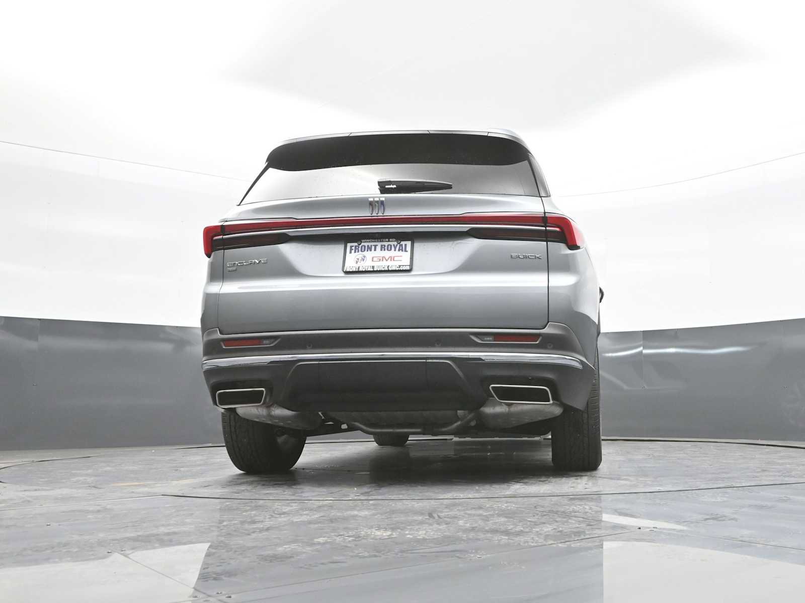 Used 2025 Buick Enclave Preferred w/ Power Package image 45