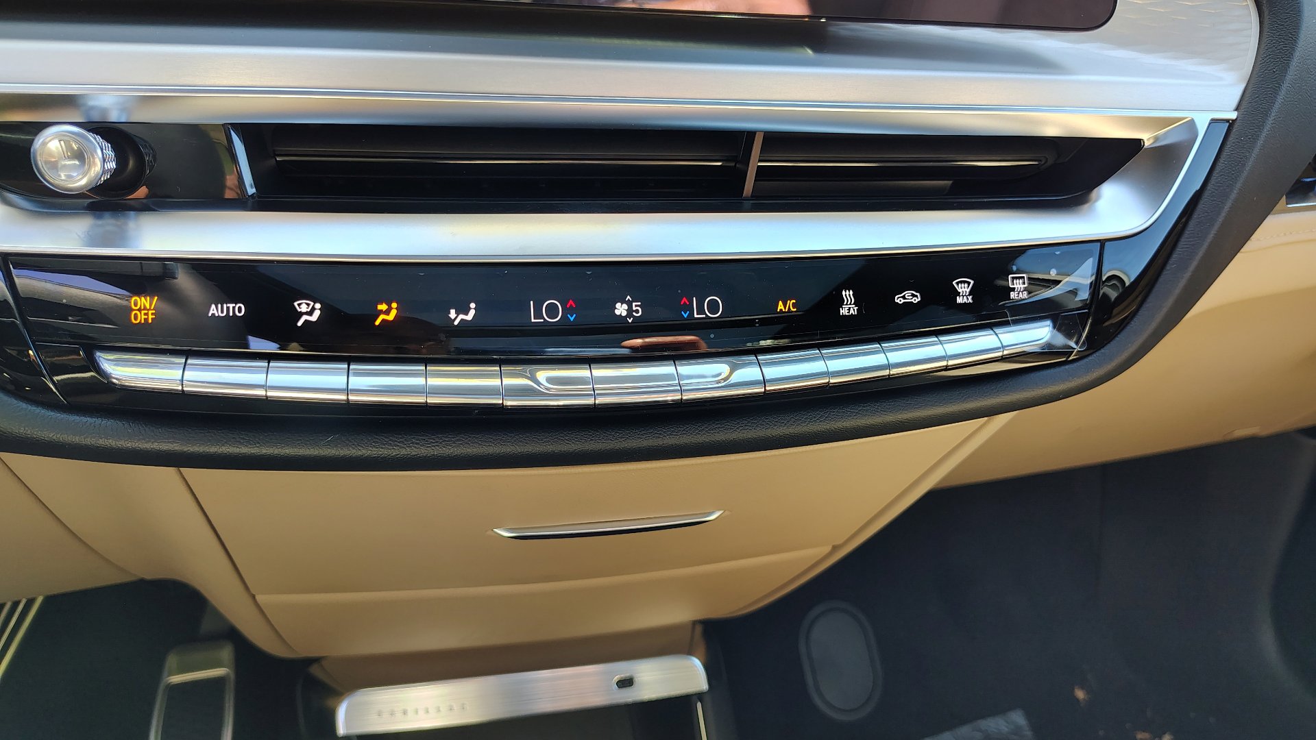 New 2026 Cadillac Lyriq Signature Luxury image 19