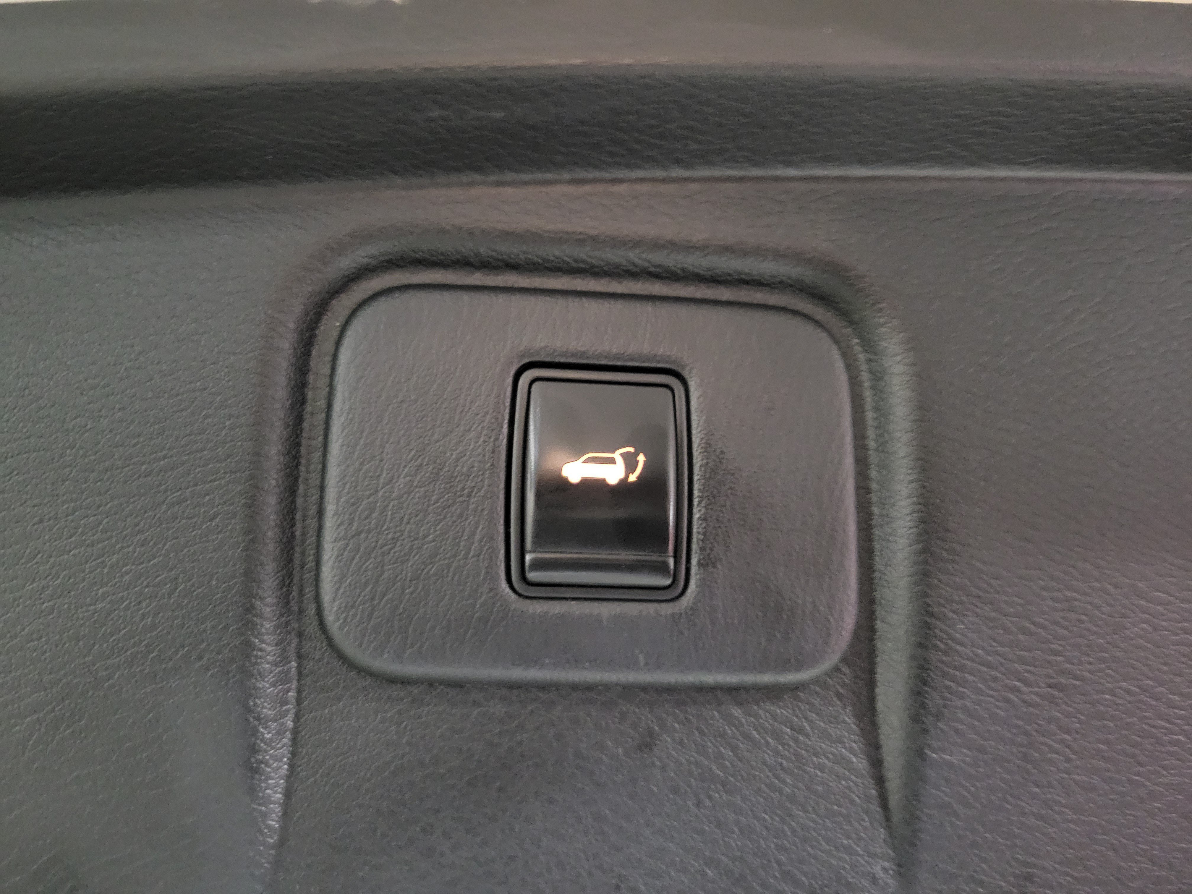 Used 2015 Nissan Murano Platinum w/ Platinum Technology Package FWD image 10