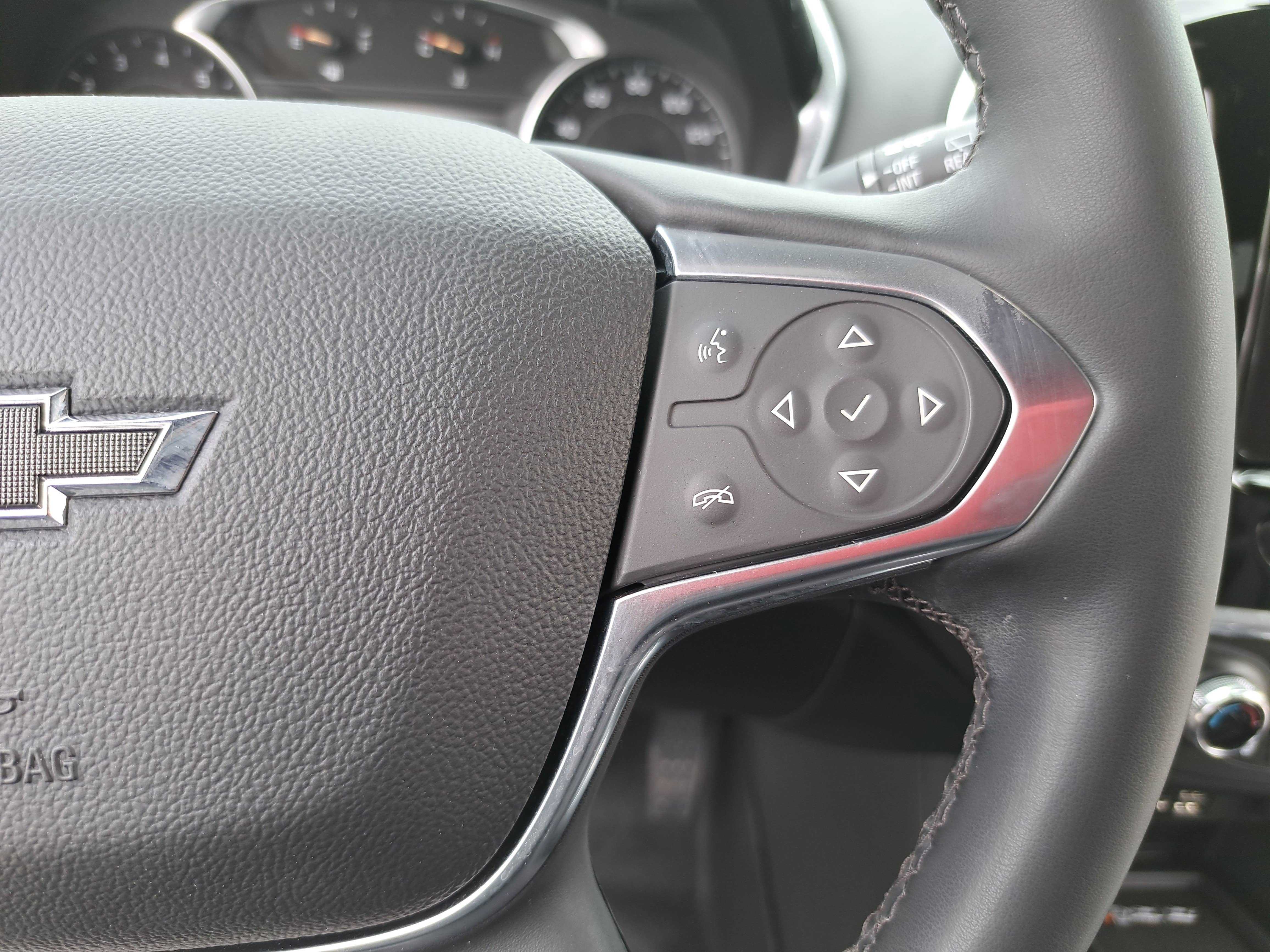 Used 2023 Chevrolet Traverse RS image 20