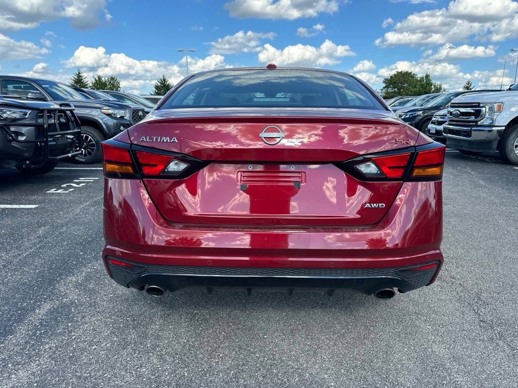 Used 2025 Nissan Altima 2.5 SR AWD/4WD image 9
