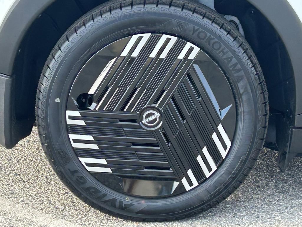 New 2026 Nissan Leaf w/ Illuminated Package image 7