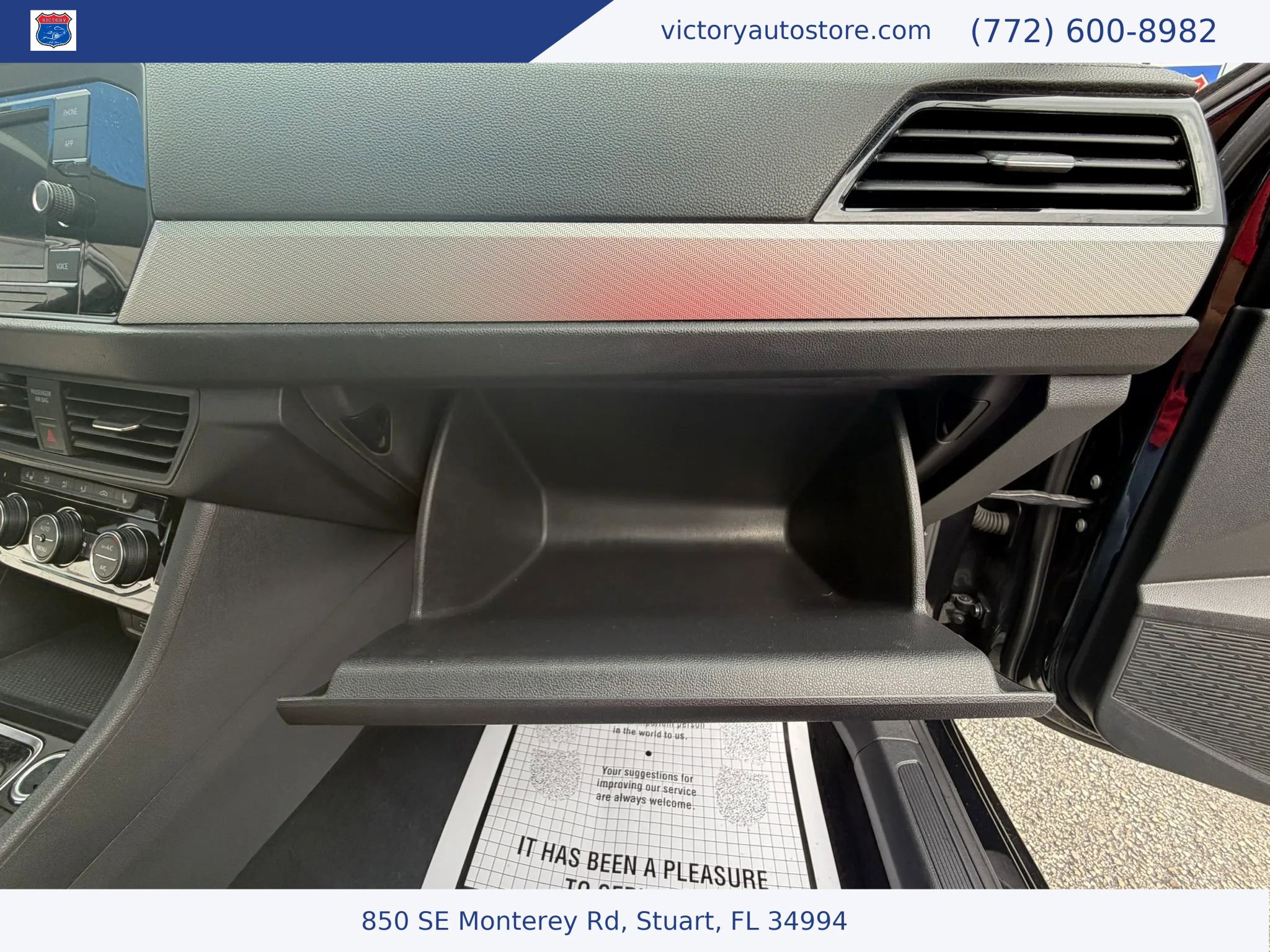 Used 2020 Volkswagen Jetta R-Line w/ R-Line Cold Weather Package FWD image 27
