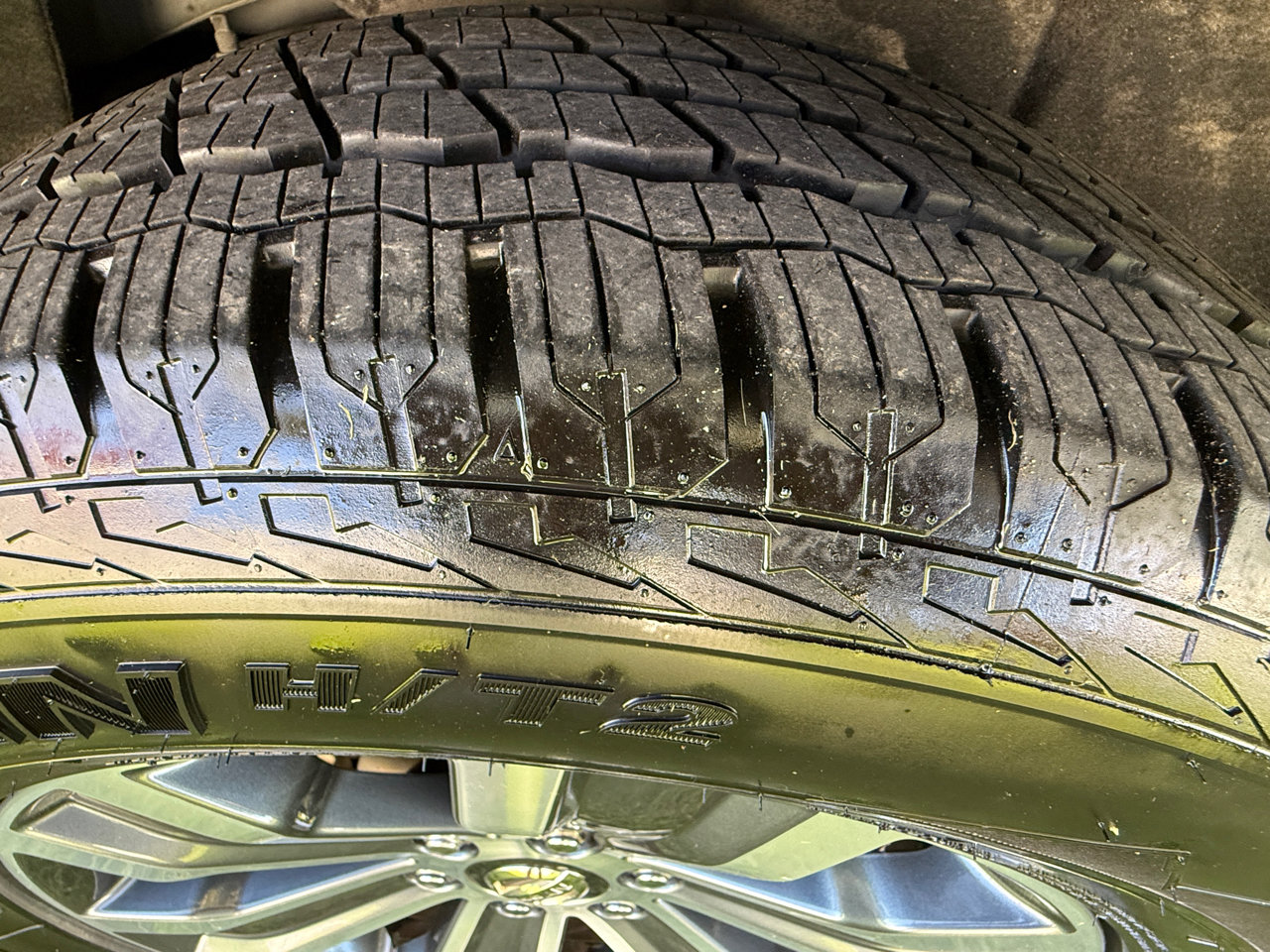 Used 2017 Nissan Armada SL image 43