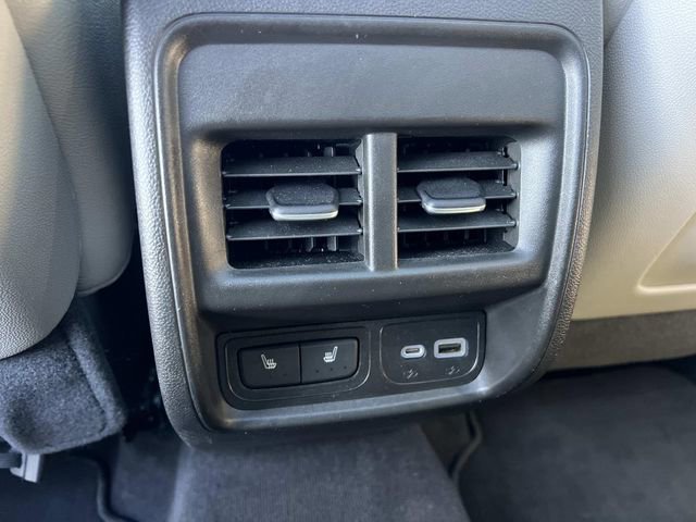 Used 2022 Cadillac XT4 Luxury w/ Cold Weather Package image 16