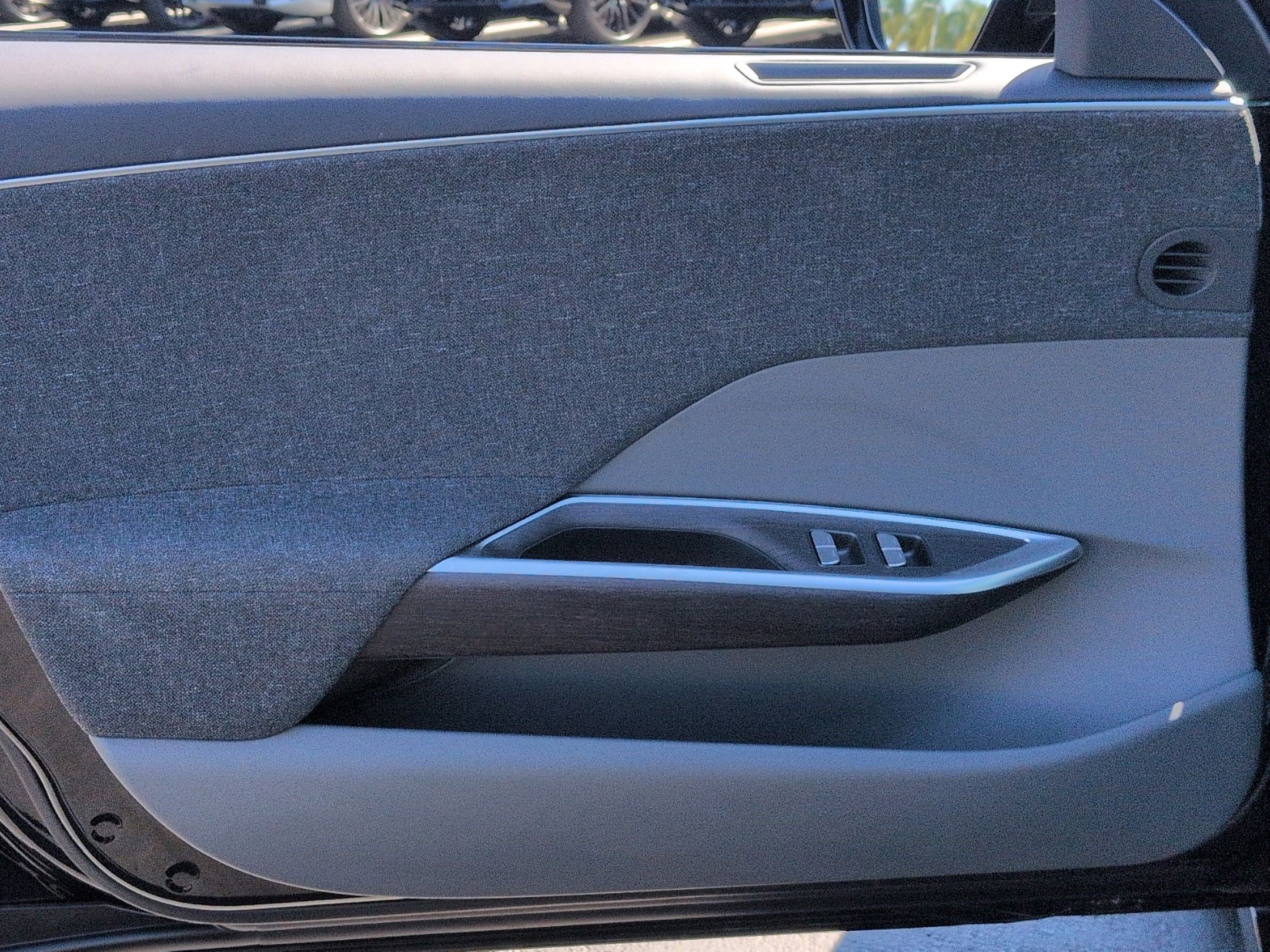 Used 2024 Lucid Air Touring image 14