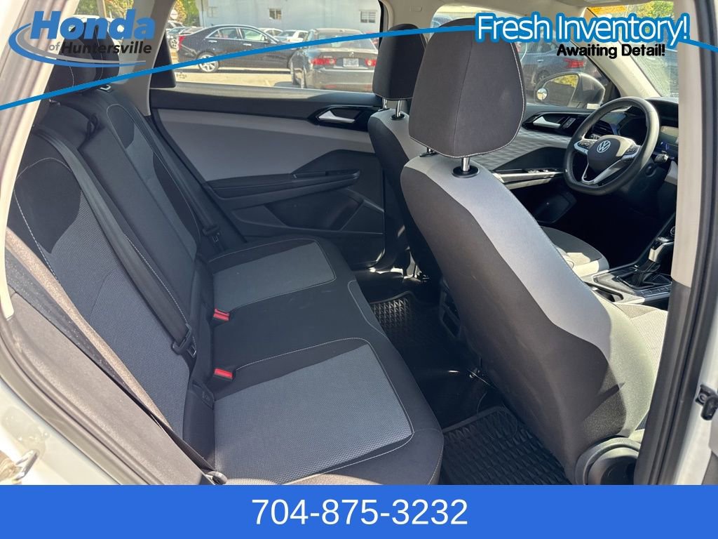 Used 2024 Volkswagen Taos S image 11