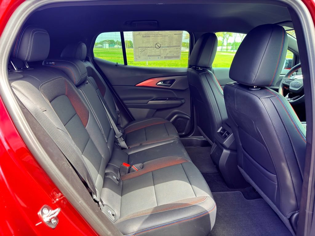New 2026 Chevrolet Equinox EV RS FWD image 28