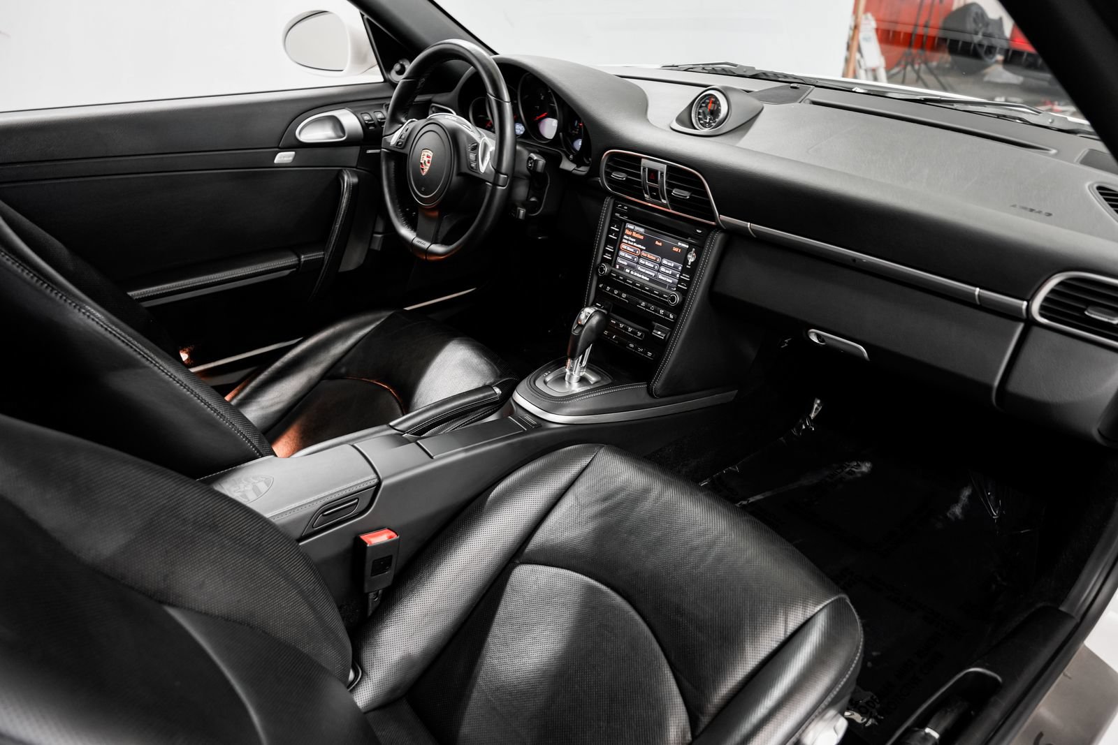Used 2011 Porsche 911 Carrera GTS RWD image 28