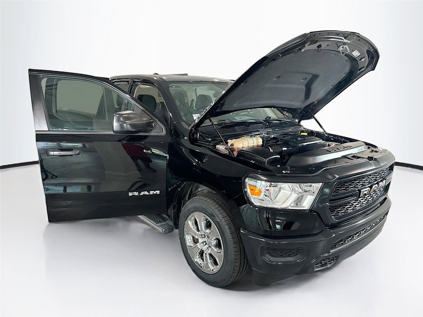 Used 2020 RAM 1500 HFE RWD image 35