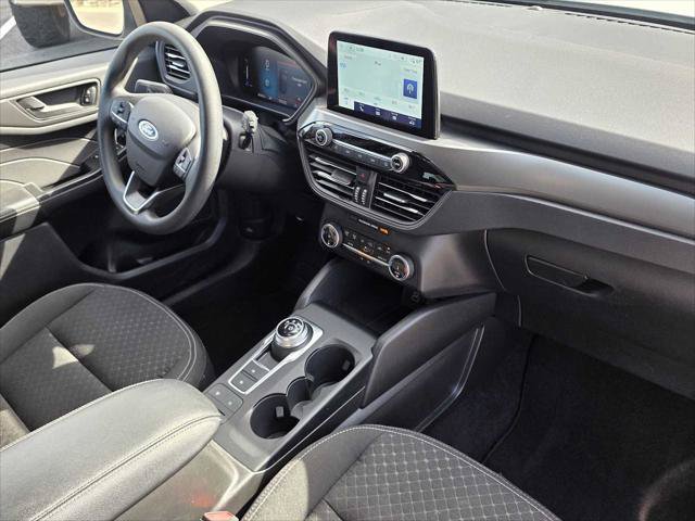 Used 2025 Ford Escape Active AWD/4WD image 10