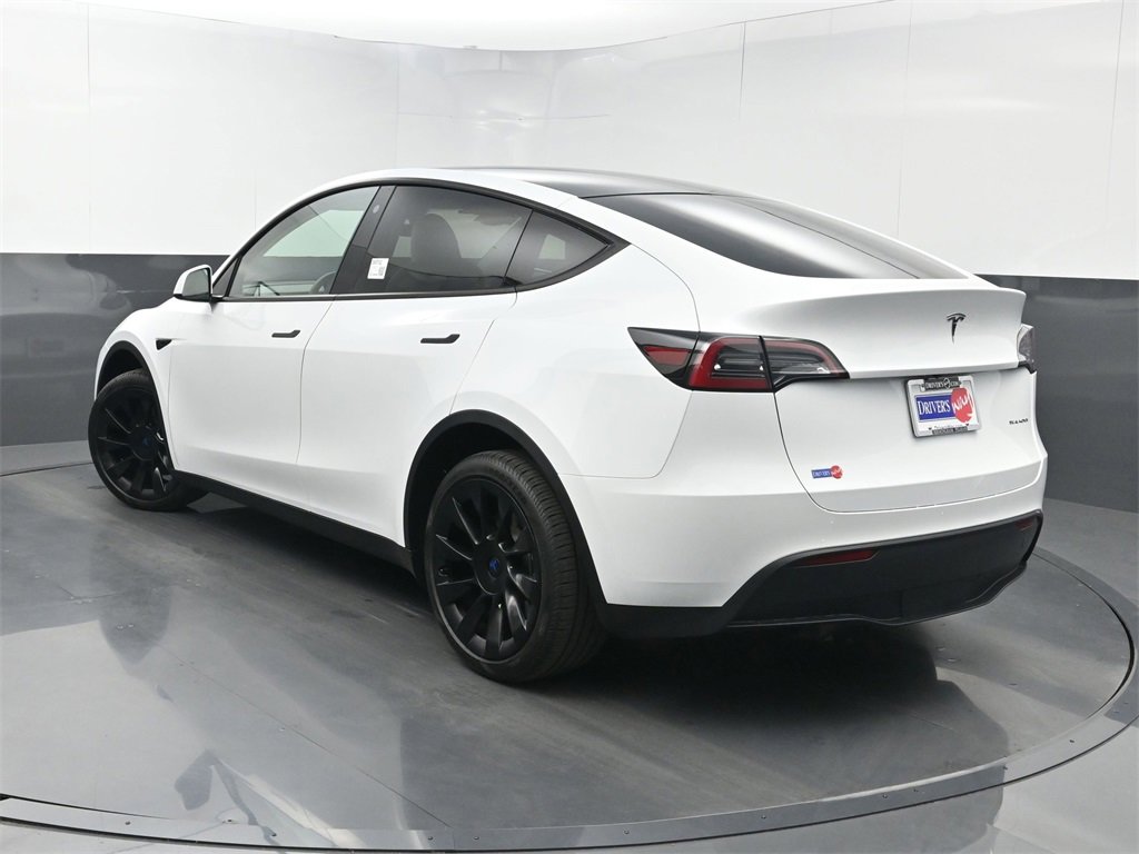 Used 2023 Tesla Model Y Long Range image 20