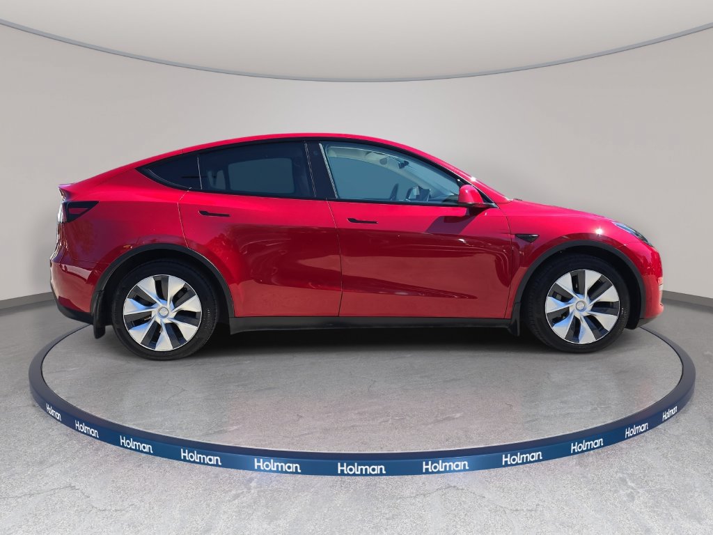 Used 2022 Tesla Model Y Long Range AWD/4WD image 5