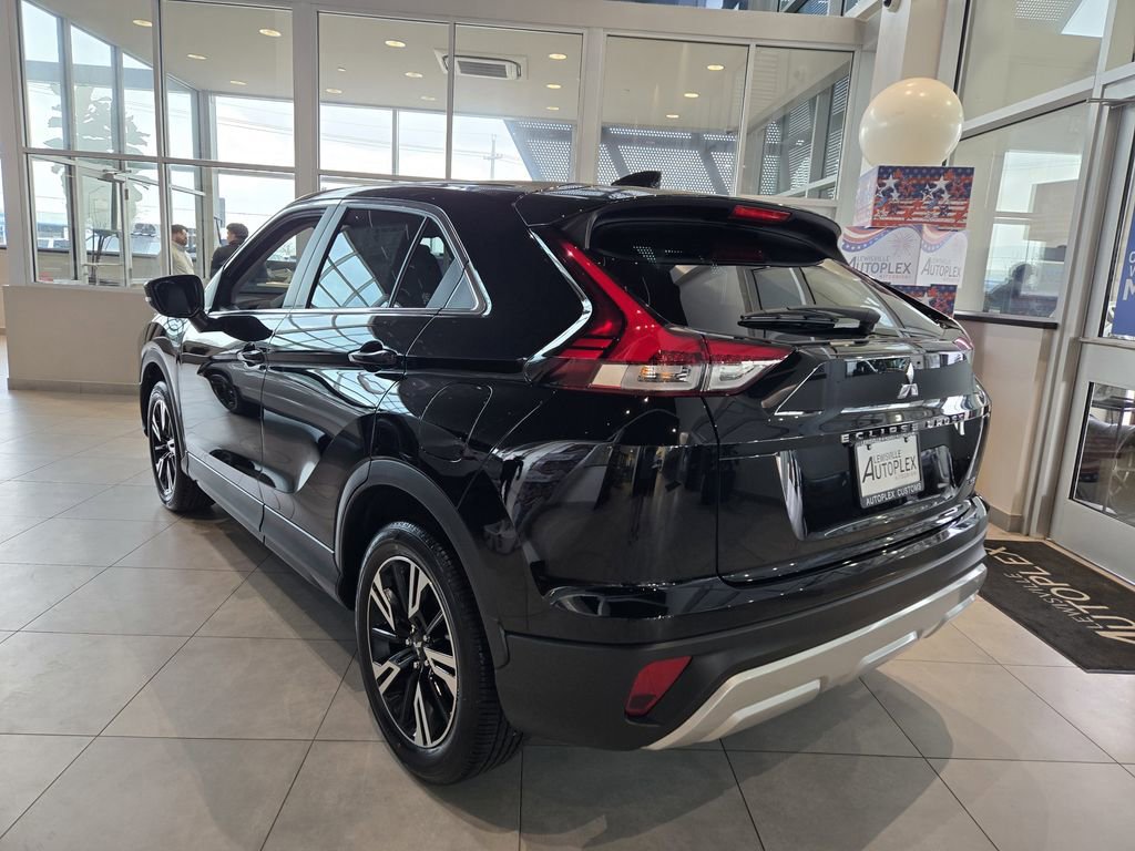 Used 2026 Mitsubishi Eclipse Cross SE image 4