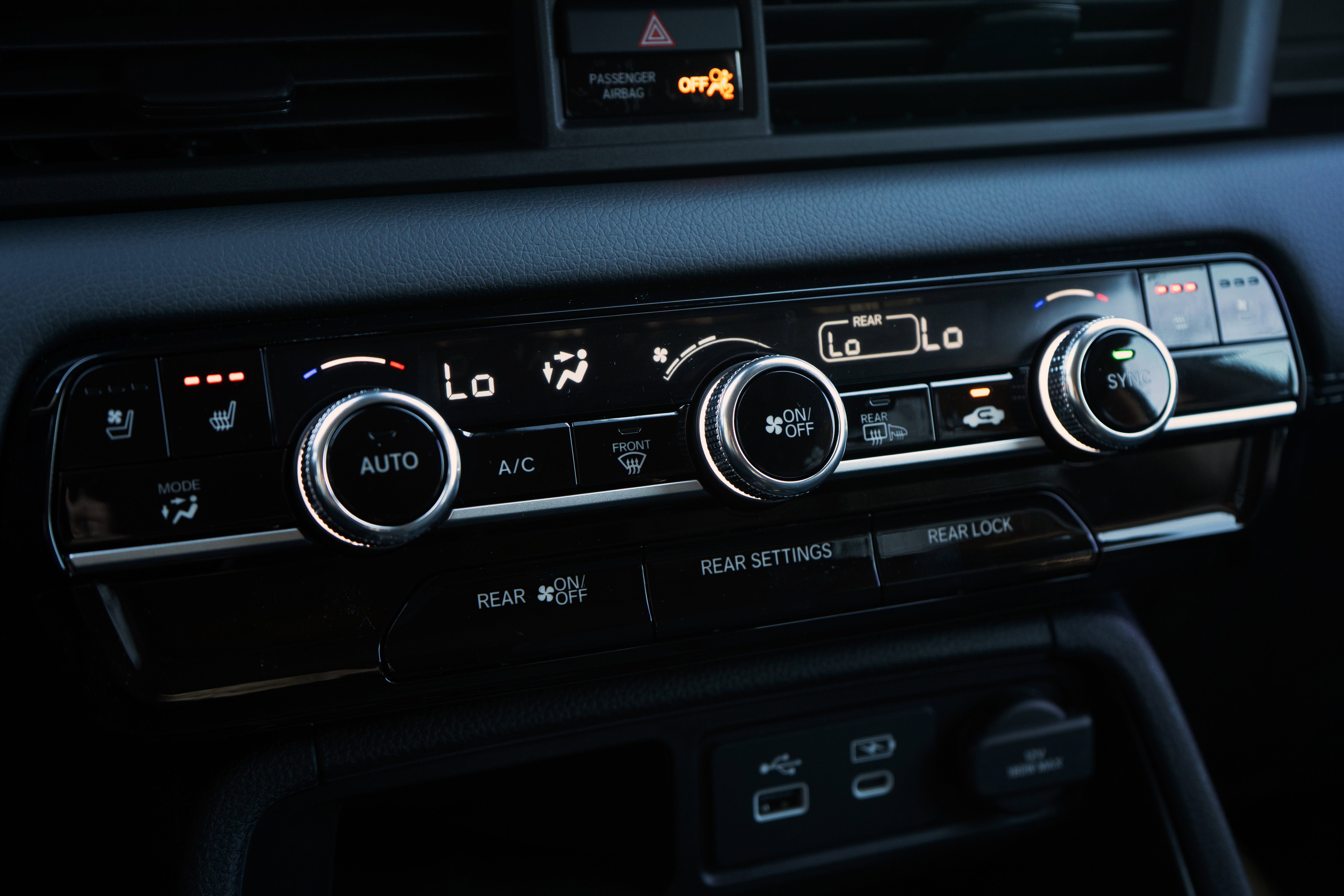 Used 2025 Honda Pilot Elite image 33