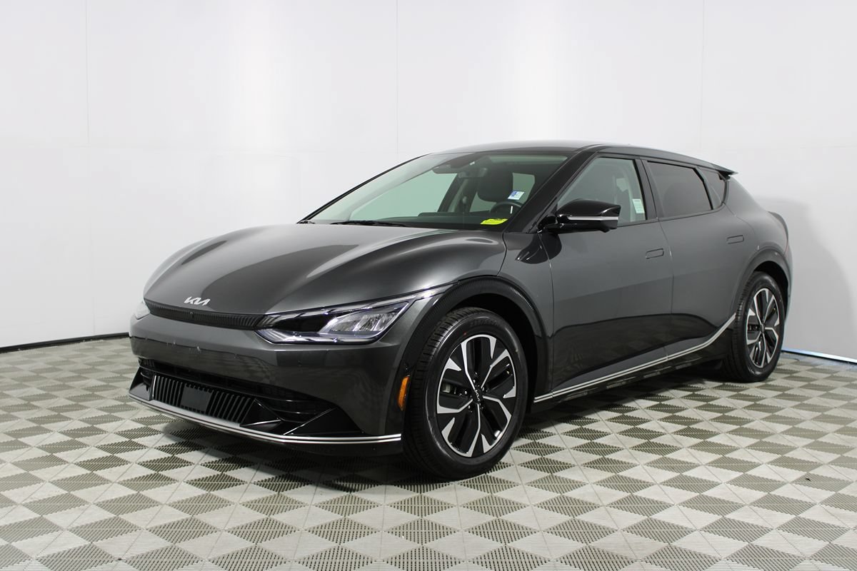 Used 2024 Kia EV6 Wind w/ Wind Technology Package RWD image 3