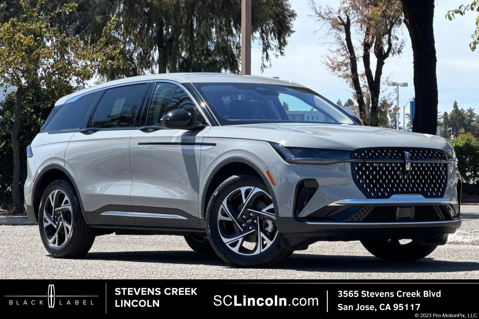 New 2026 Lincoln Nautilus Premier w/ Equipment Group 102A AWD/4WD image 1