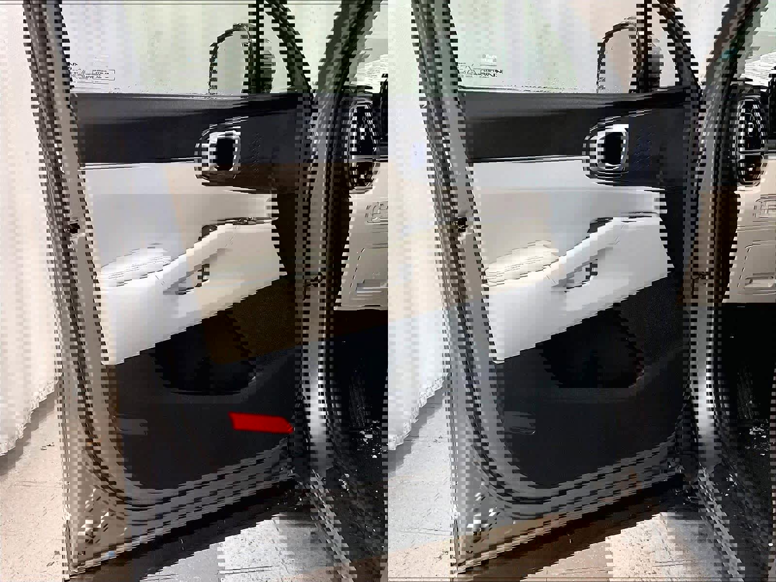 Used 2023 Kia Sorento EX w/ Panoramic Sunroof Package image 9