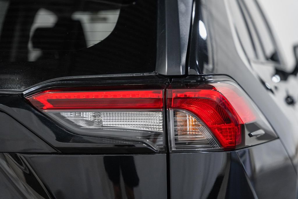 Used 2024 Toyota RAV4 LE image 6