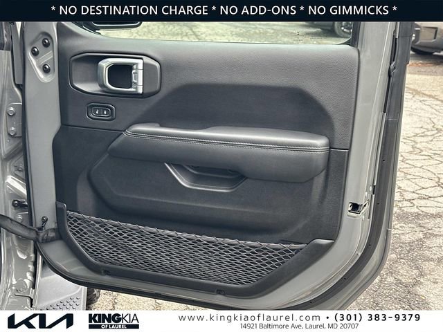 Used 2023 Jeep Wrangler Sahara image 15