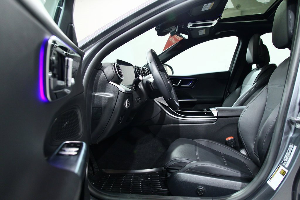 Used 2025 Mercedes-Benz C 300 4MATIC Sedan image 18