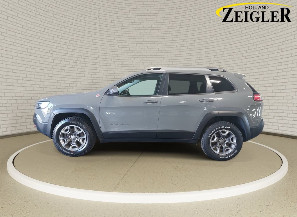 Used 2019 Jeep Cherokee Trailhawk w/ Comfort/Convenience Group AWD/4WD image 8