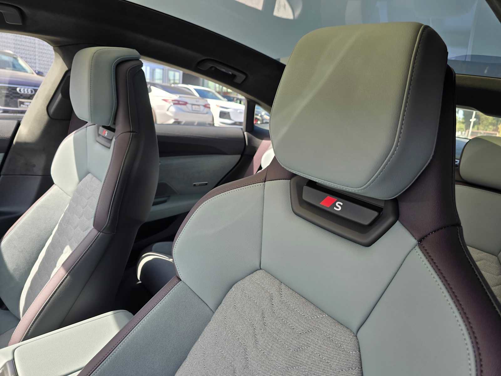 New 2025 Audi S e-tron GT Prestige image 27