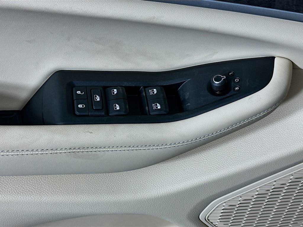 New 2025 Jeep Grand Cherokee L Limited w/ Luxury Tech Group II image 24