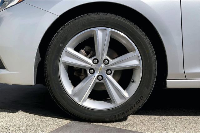 Used 2018 Chevrolet Cruze LS image 9