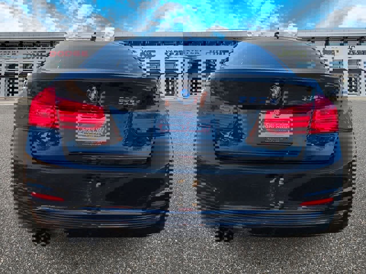 Used 2018 BMW 330e w/ Premium Package image 7