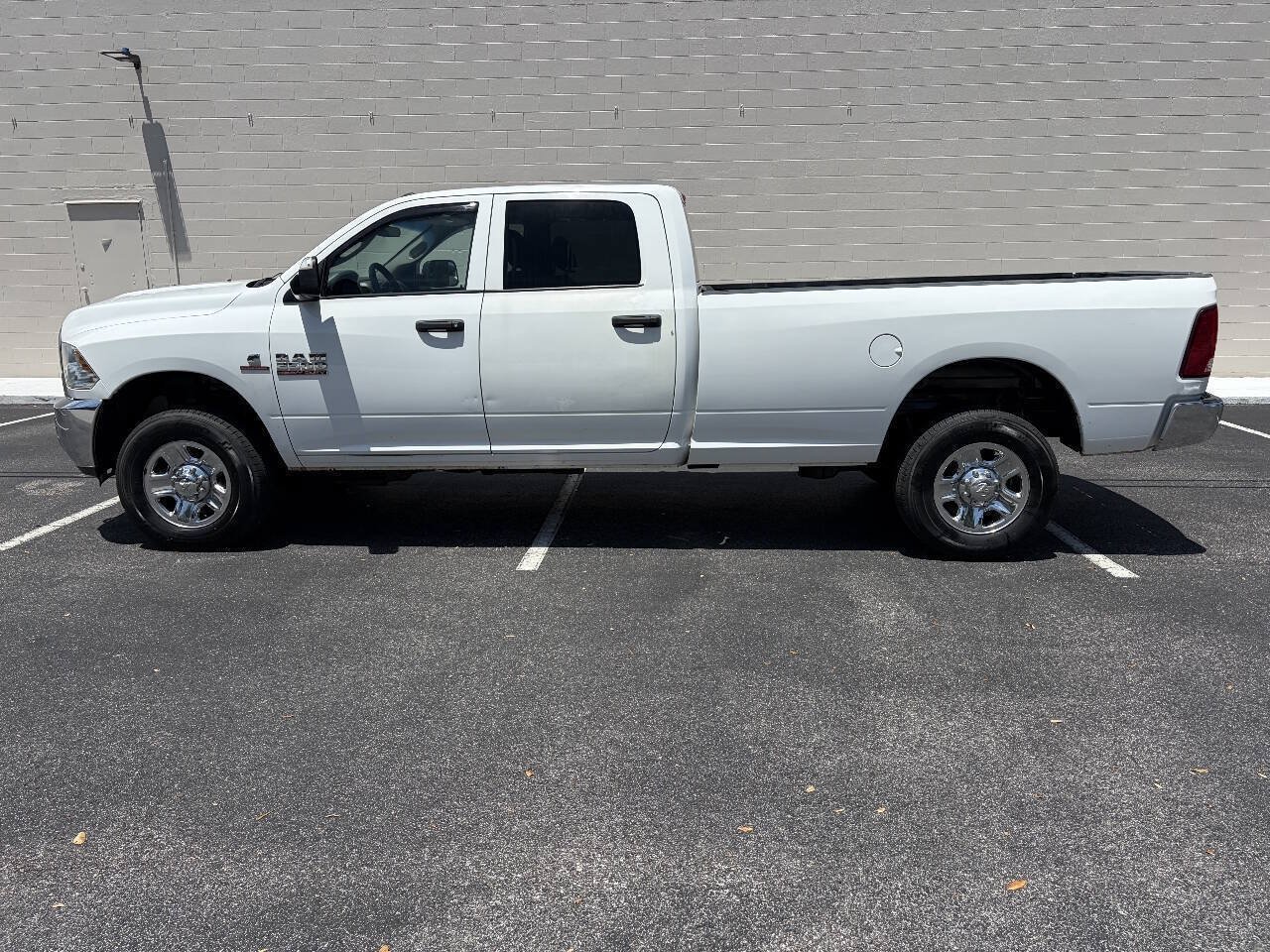 Used 2017 RAM 2500 Tradesman w/ Chrome Appearance Group AWD/4WD image 41