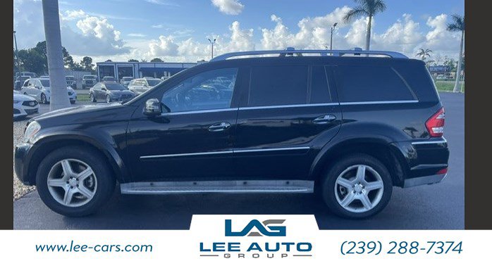 Used 2012 Mercedes-Benz GL 550 4MATIC image 1