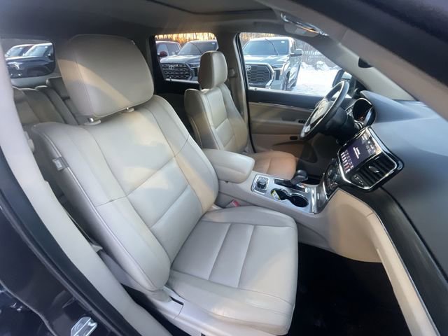 Used 2020 Jeep Grand Cherokee Limited image 28