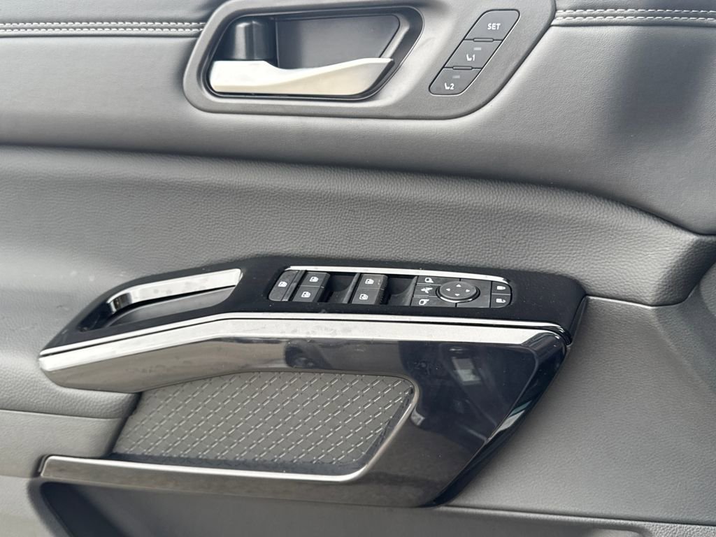 New 2026 Nissan Pathfinder Platinum image 21