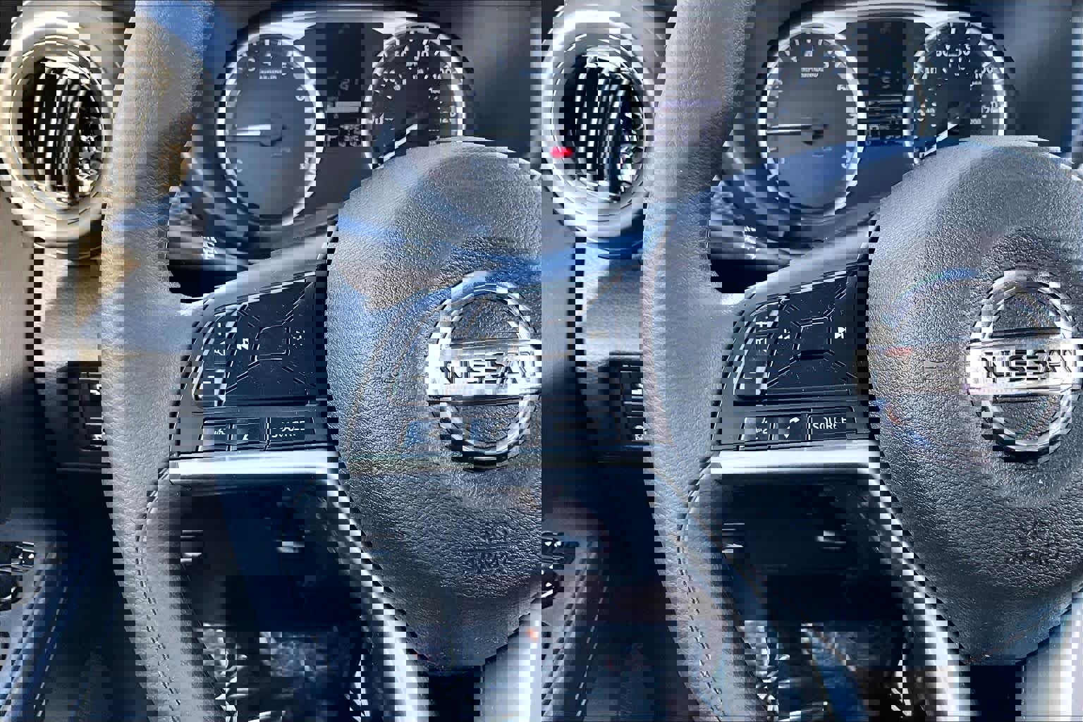 Used 2021 Nissan Kicks S FWD image 23