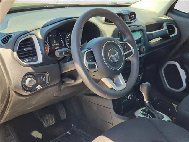 Used 2016 Jeep Renegade Sport w/ Power & Air Group FWD image 10